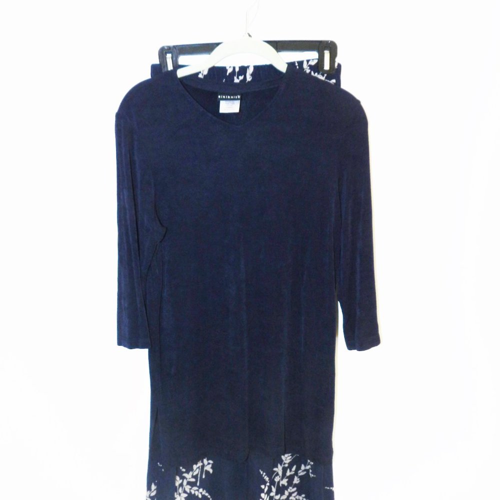 Citiknits 3/4 Sleeve V-neck Tunic & Printed Skirt NWOT - Picture 2 of 4